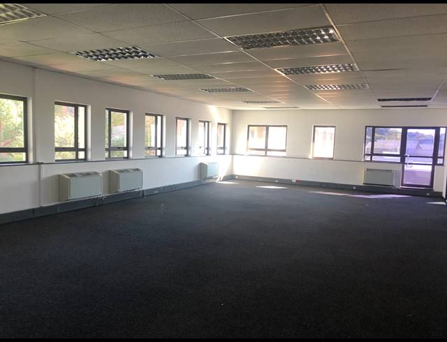 194M² OFFICE TO LET IN HYDE PARK